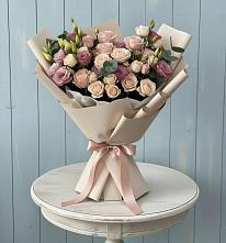 Букет цветов из:  Розы и Лизиантусы в Тольятти
