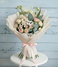 Букет цветов из:  Розы и Лизиантусы в Тольятти