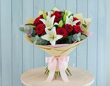 Букет цветов из:  Лилии и Розы в Тольятти