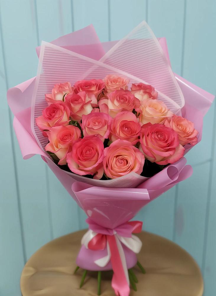 Букет 15 Розовых роз Равель в Тольятти