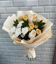 Букет цветов из:  Розы и Хризантемы в Тольятти