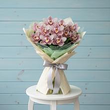 Букет цветов из:  Орхидеи и Розы в Тольятти