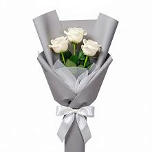 Букет 3 белые розы в Тольятти