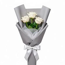 Букет 3 белые розы в Тольятти