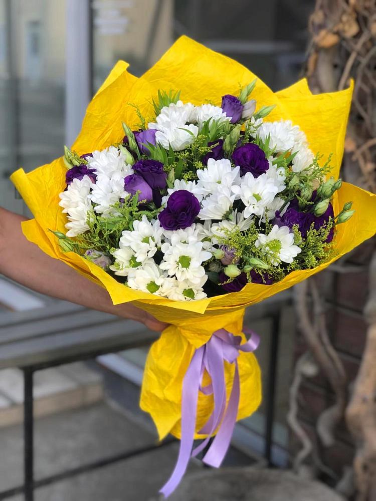 Букет цветов из: Ирисы, Хризантемы и Ромашки в Тольятти