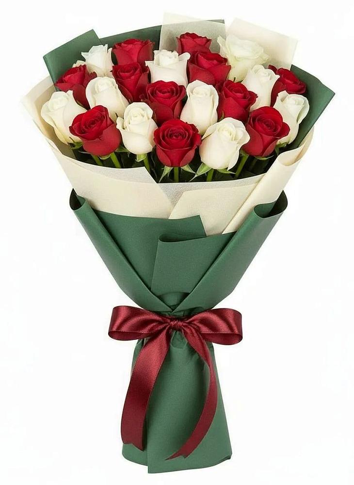 Букет Микс из красных и белых роз в Тольятти