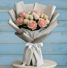 Букет цветов из:  Розы в Тольятти