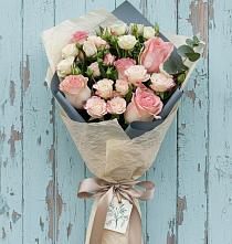 Букет цветов из:  Розы в Тольятти