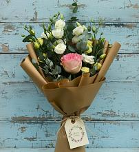 Букет цветов из:  Розы и Лизиантусы в Тольятти