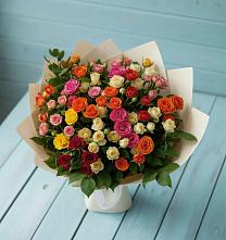 Букет Микс из разноцветных кустовых роз в Тольятти