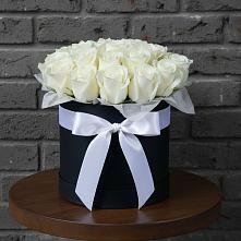 Цветочная композиция из Розы в шляпной коробке в Тольятти