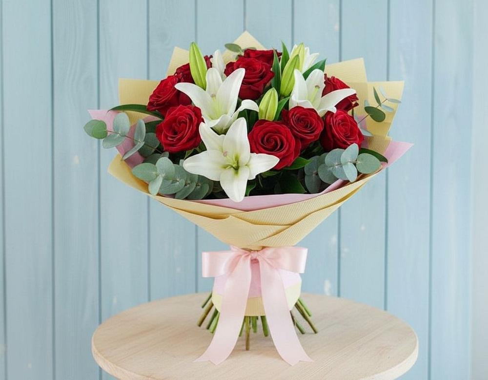 Букет цветов из: Лилии и Розы в Тольятти